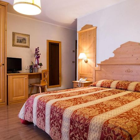 Hotel Al Prato Фиера ди Примиеро Екстериор снимка
