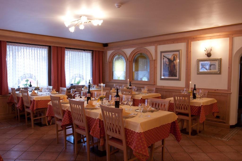 Hotel Al Prato Фиера ди Примиеро Екстериор снимка