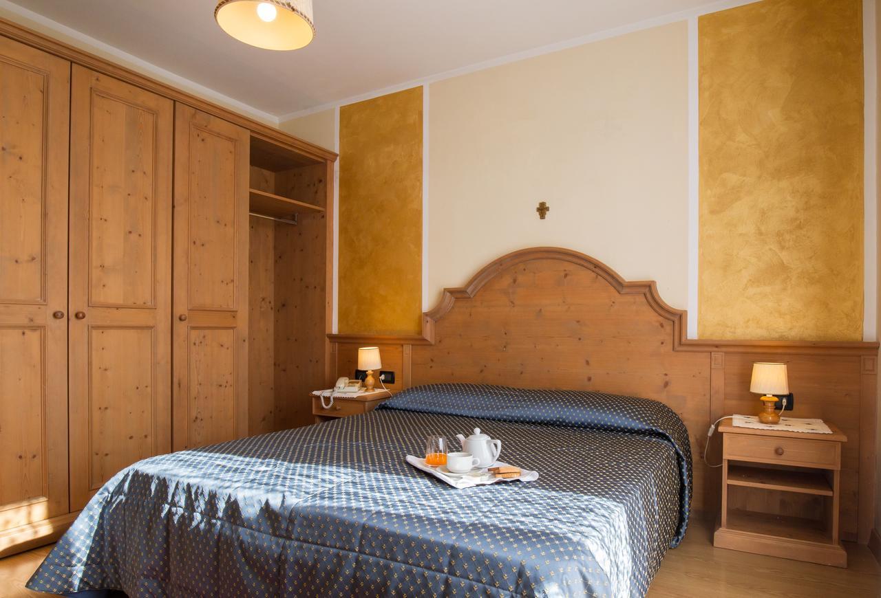 Hotel Al Prato Фиера ди Примиеро Екстериор снимка